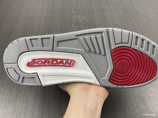 Cardinal CT8532-126 Retro Red Jordan 3 0730